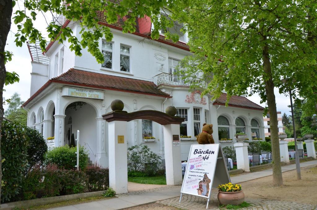 Hotel Villa Konigin Luise Бад-Пірмонт Екстер'єр фото